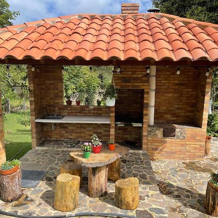 Casa De Campo Villa Tatiana- Mesa De Los Santos Los Santos  Exterior foto